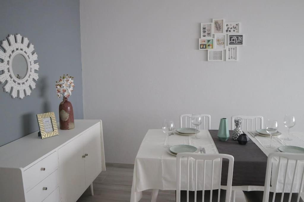 Beautiful And Cozy Flat Close To Beach And Center ラゴス エクステリア 写真